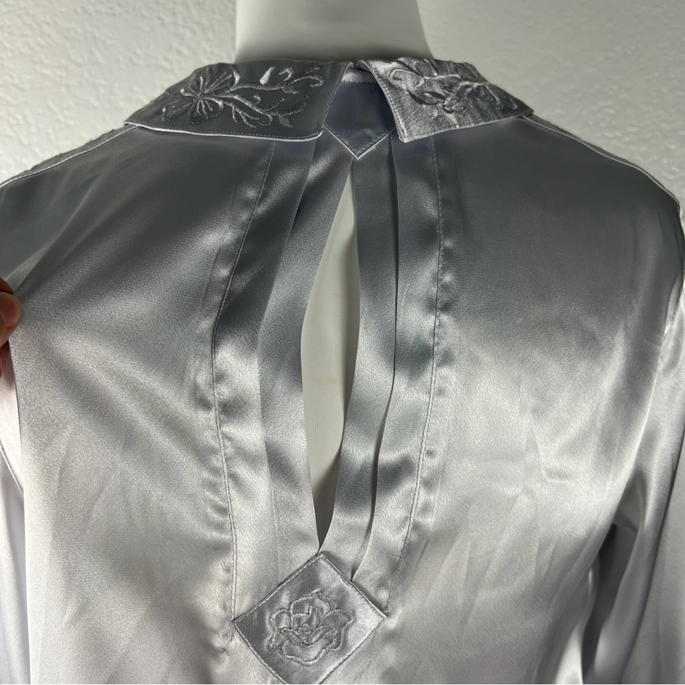 Vintage Amanda Smith Silver Satin Blouse - Picture 7 of 9